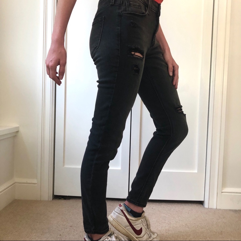 Jeans - Picture 2 of 6